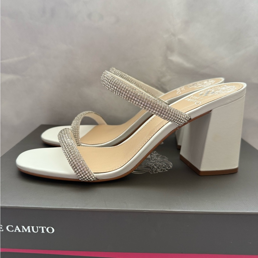 Vince Camuto Women's Size 7.5 Magaly Block Heeled Sandal Wedding Cream